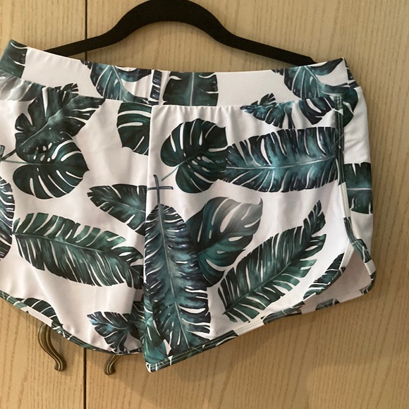 Pants - Shorts large